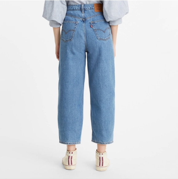 Levi's Balloon Leg Jeans - Picture 2 of 9